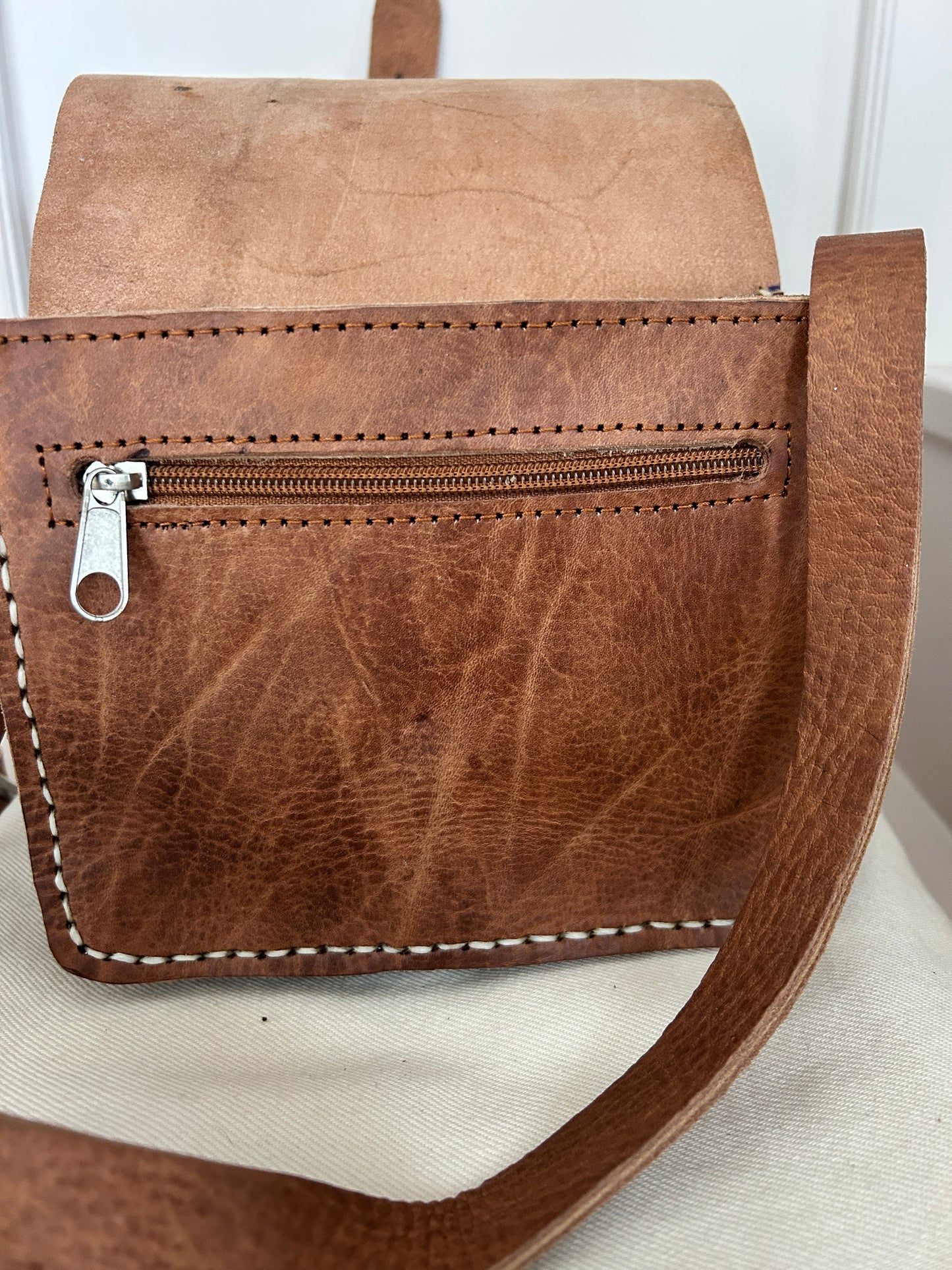 SMALL LEATHER SADDLE BAG, TAN