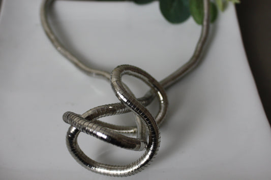 Bendy Necklace (Silver)