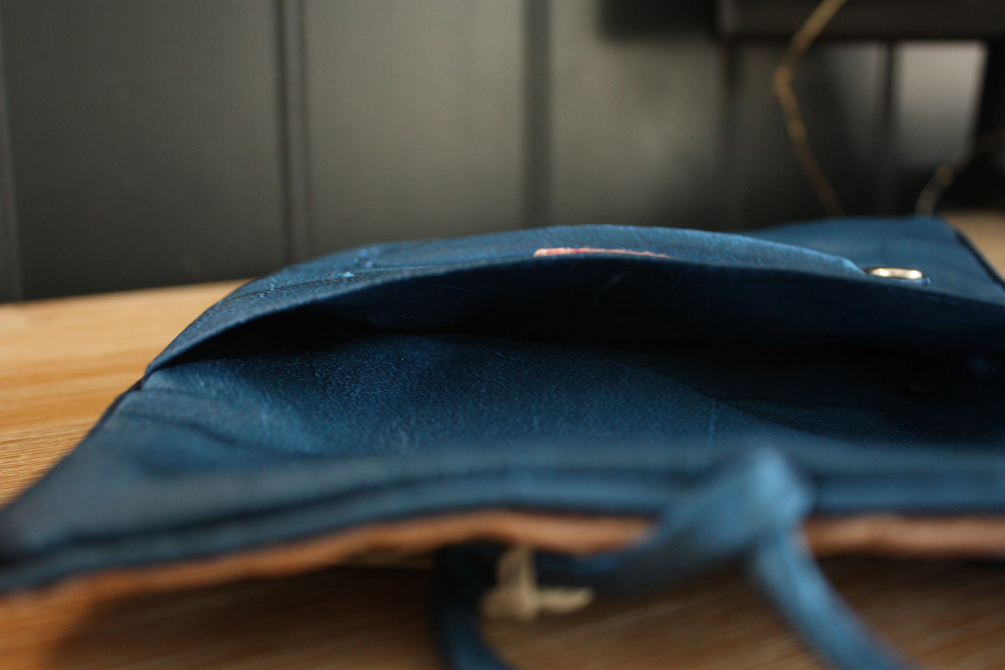 Lua Velvet Meadow Jewellery Roll