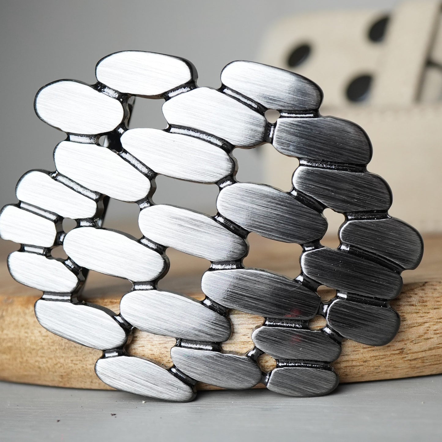 DETACHABLE BUCKLE